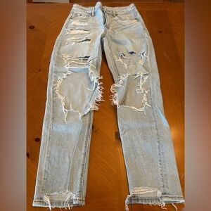 American Eagle wide legged size 2 jeans. VERY lightly worn!!